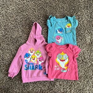 Baby Shark Girls size 5 Bundle
